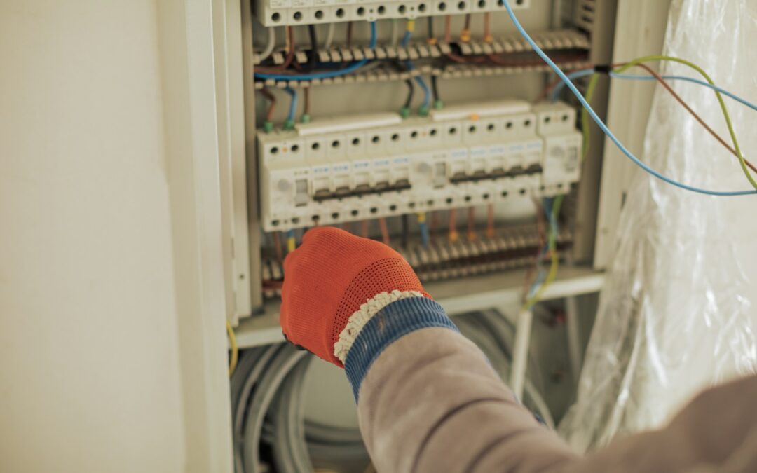 9 Signs Your Home Has Unsafe or Outdated Wiring